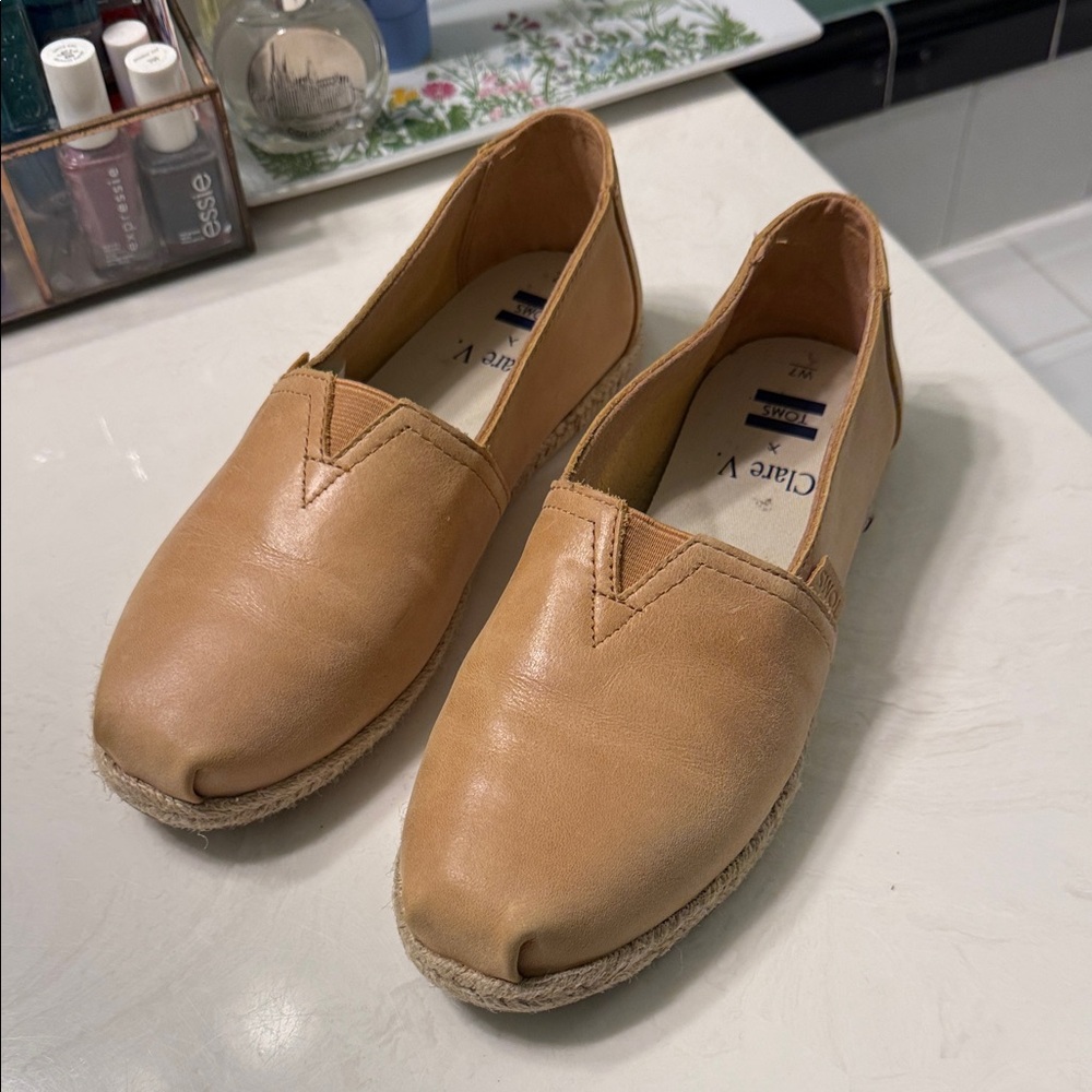 Clare V Women's Tan Slip-On Espadrille Flats